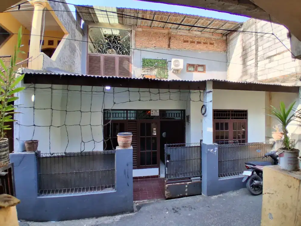Disewakan Rumah, dekat stasiun Tebet dan Cawang