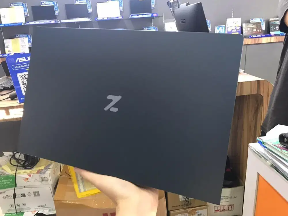 Laptop Zyrex LifeBook LIKE NEW