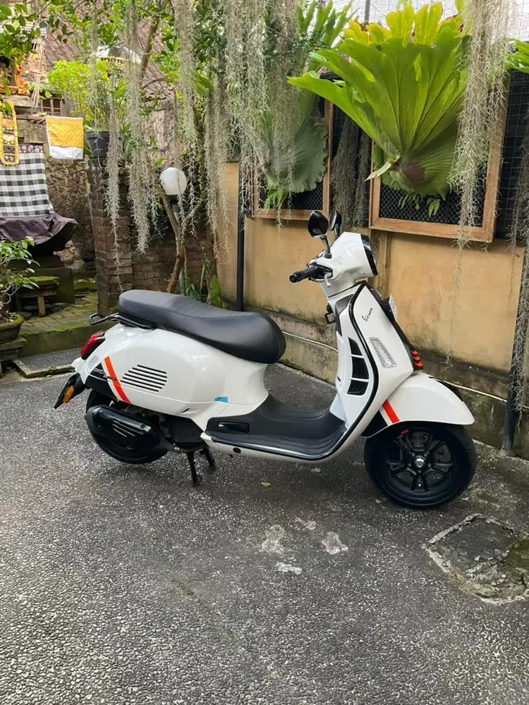 Vespa gts keyless 2023