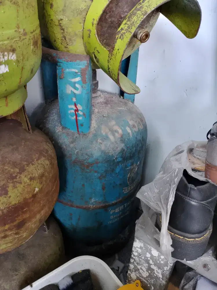 Tabung gas biru