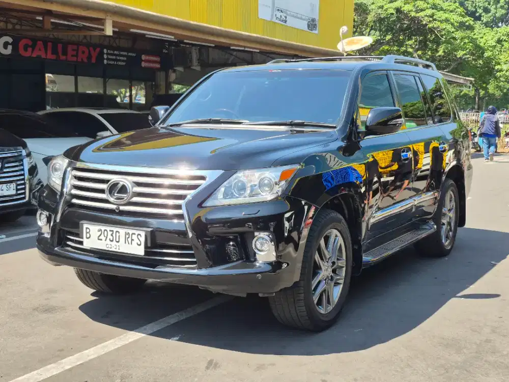LEXUS LX570 AUTOMATIC 2015