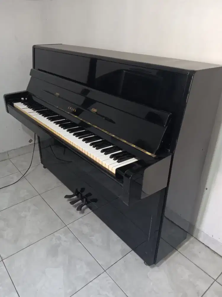 Piano akustik yamaha