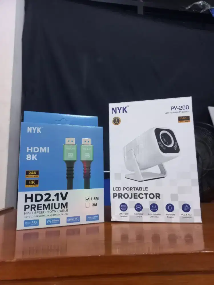 Smart Proyektor Android 13 wifi bluetooth