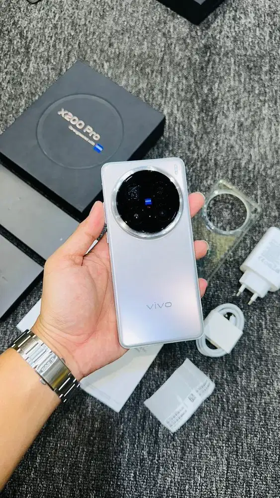 VIVO X200 PRO 16/512 Like new Acc fresh