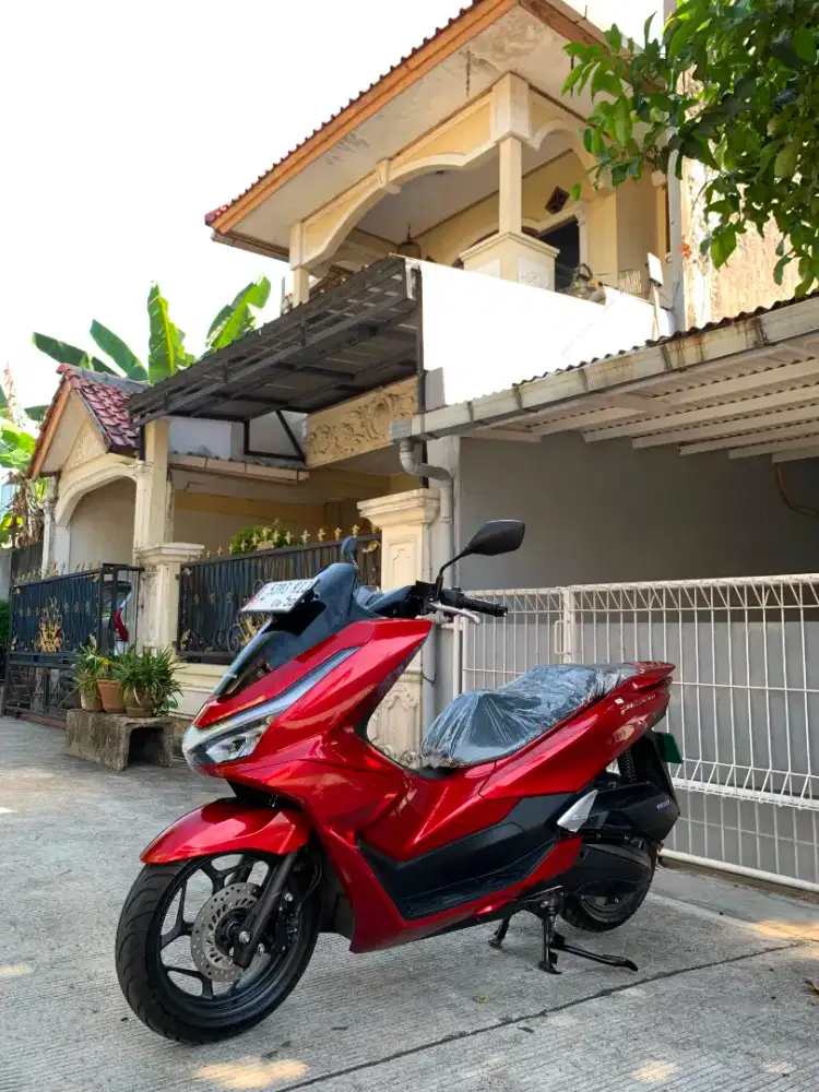 HONDA PCX 160 CBS 2025 KM 9 RB ISTIMEWA