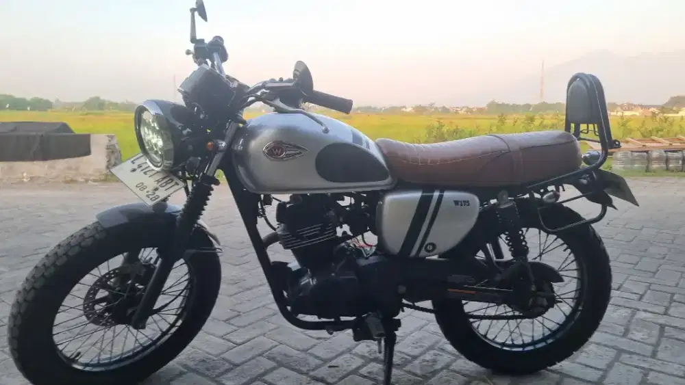 Kawasaki W175 SE 2018
