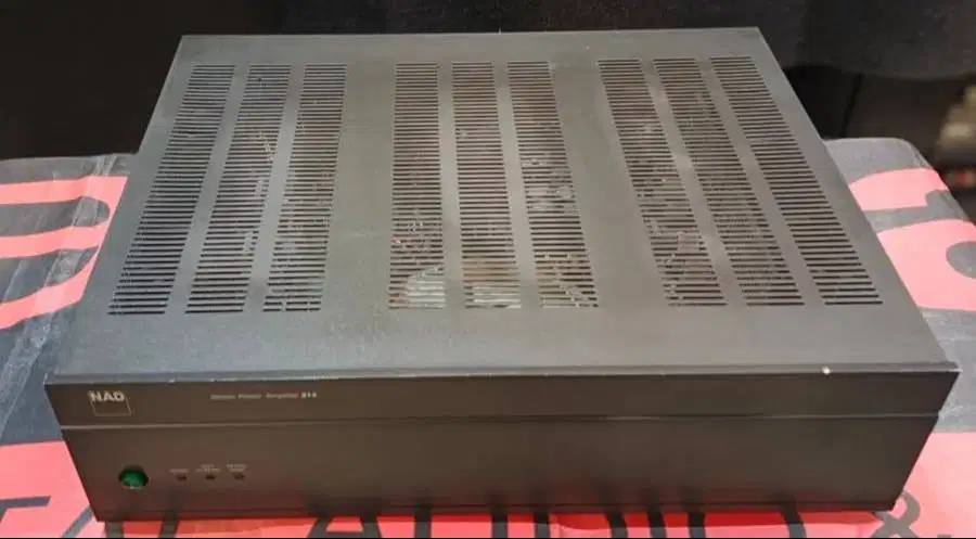 Power Amplifier NAD 214
