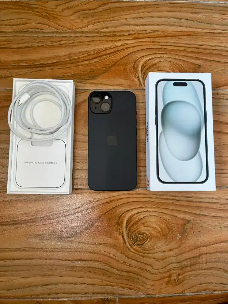Iphone 15 128gb black garansi resmi Digimap