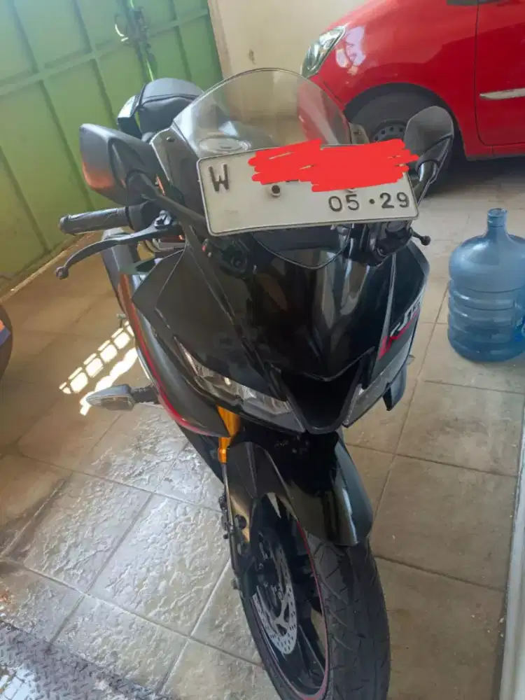 Yamaha R15 2019