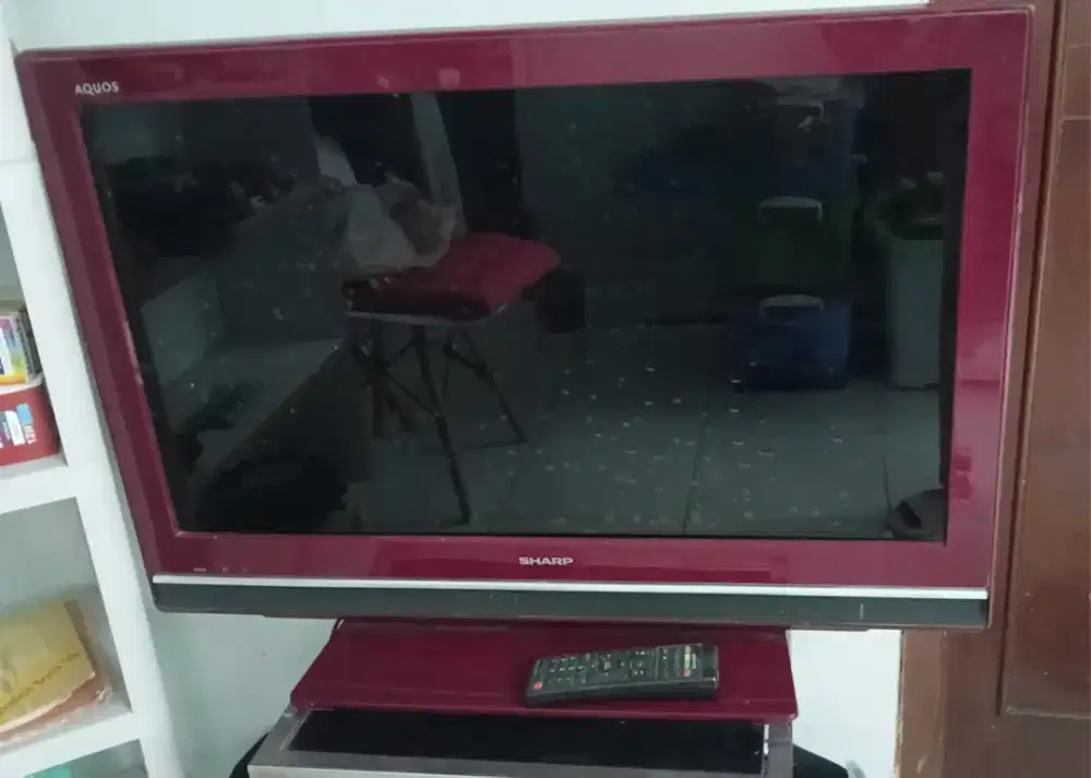 Tv sharp 32inc berikut remote