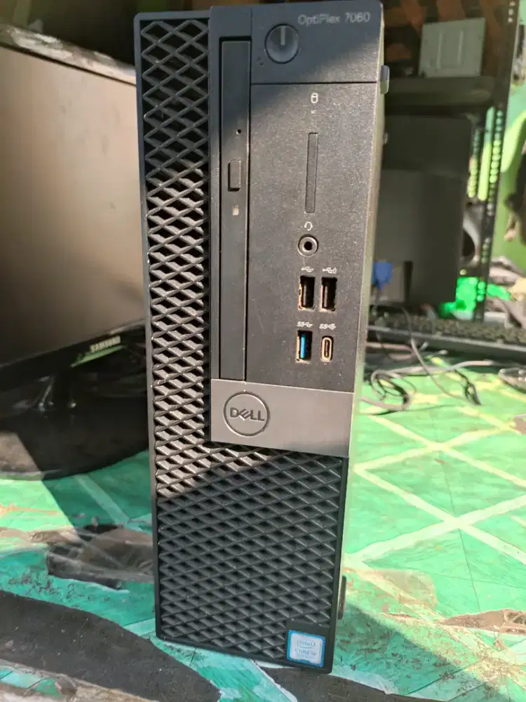 ‎PC Dell Core i5 Gen 8, RAM 8GB, SSD NVMe 256GB+HDD 500GB, Bergaransi