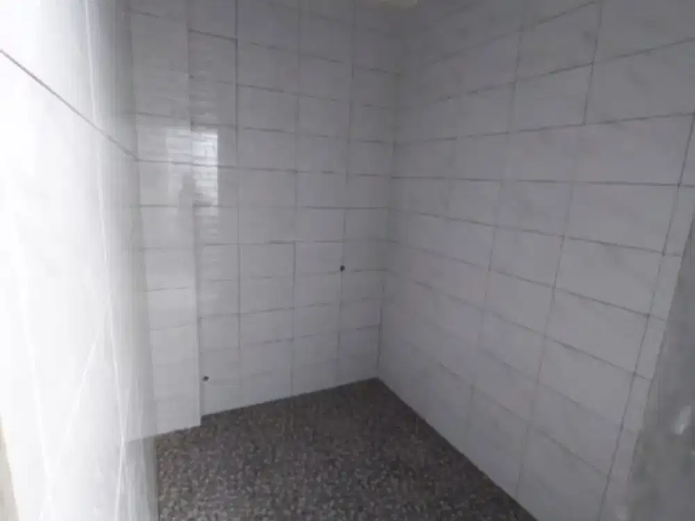 Disewakan Gudang & Ruko Siap Pakai – Kapuk Kamal Raya, Jakarta Barat