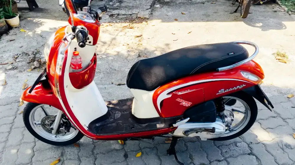 Scoopy fi 2013 jual cepet aja