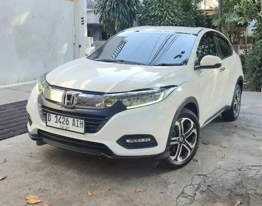 HRV SE 1.5 AT 2019 LowKM 41rb FACELIFT RECORD HONDA BANDUNG