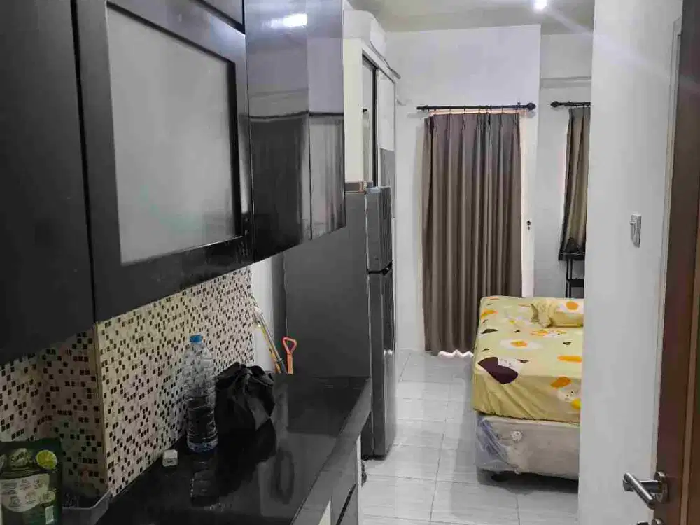 Disewakan bulanan apartemen puncak darmahusada studio furnis