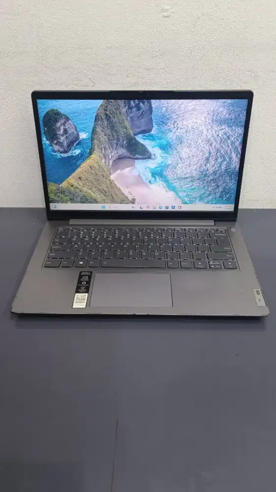 Lenovo Ideapad slim 3 AMD Ryzen 7 5700U