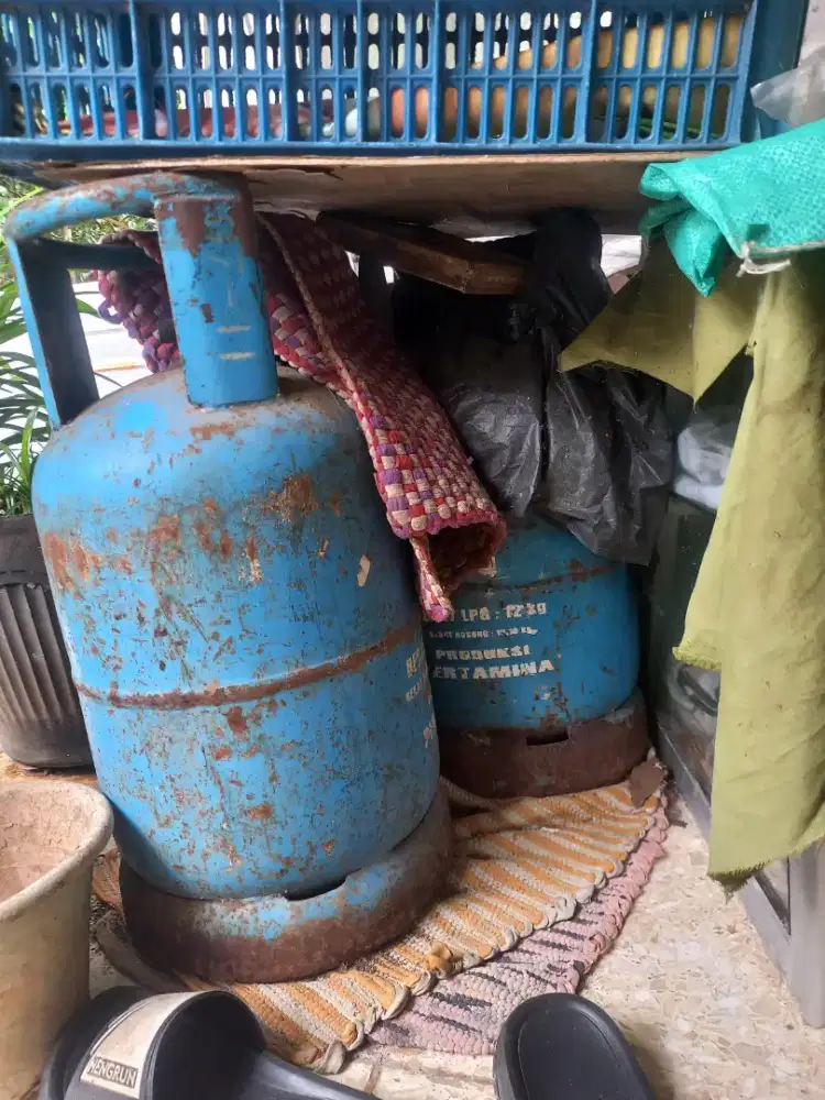 Tabung gas 12 kg- 2 tabung