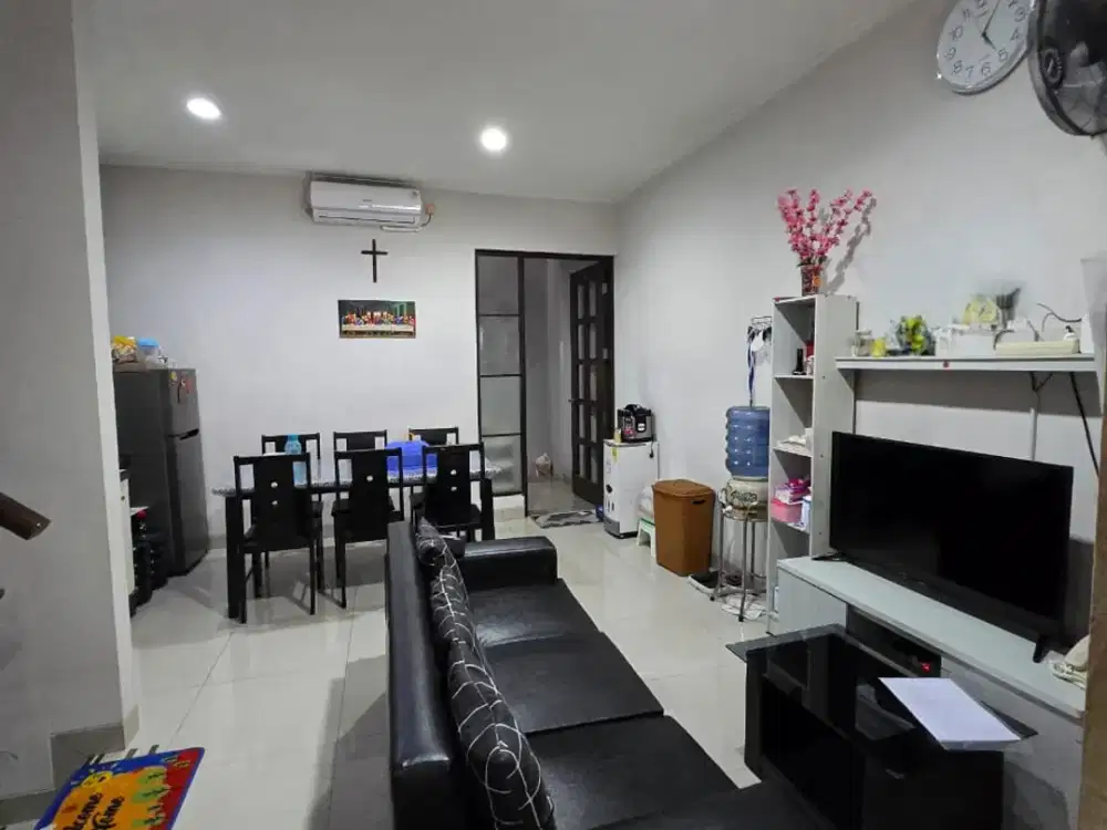 Dijual Rumah di Green Lake City Cluster East Asia