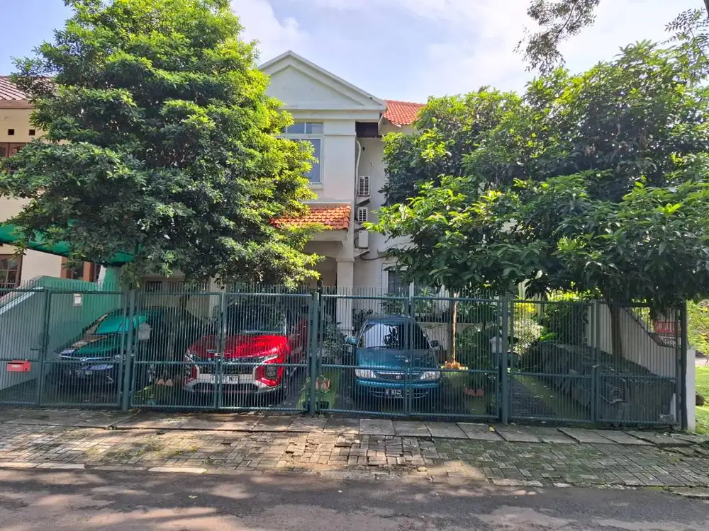 Dijual rumah strategis di Puspita Loka BSD Tangerang Selatan
