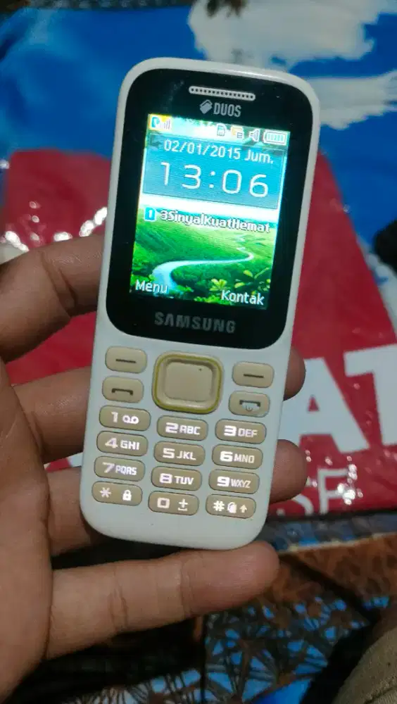 Samsung Guru music