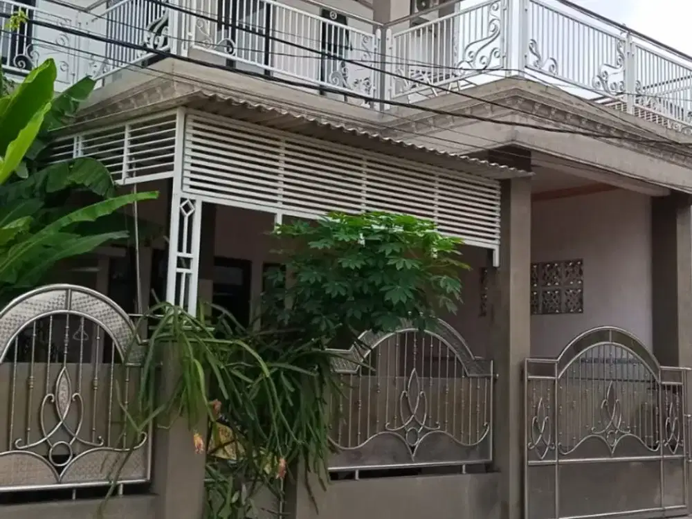 Rumah 2 Lantai Lokasi Wage Aloha Taman Sidoarjo