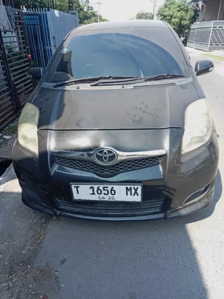 Dijual toyota yaris bapau  s limited