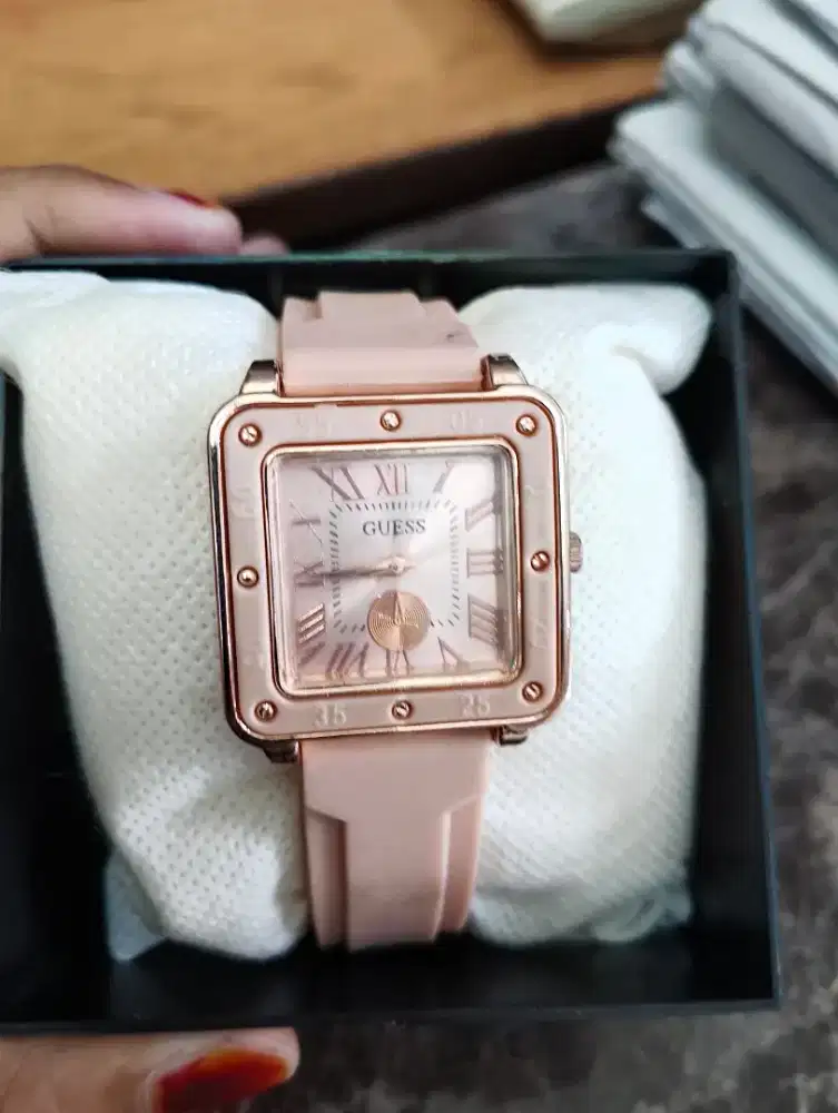 Jual cepat jam tangan baru