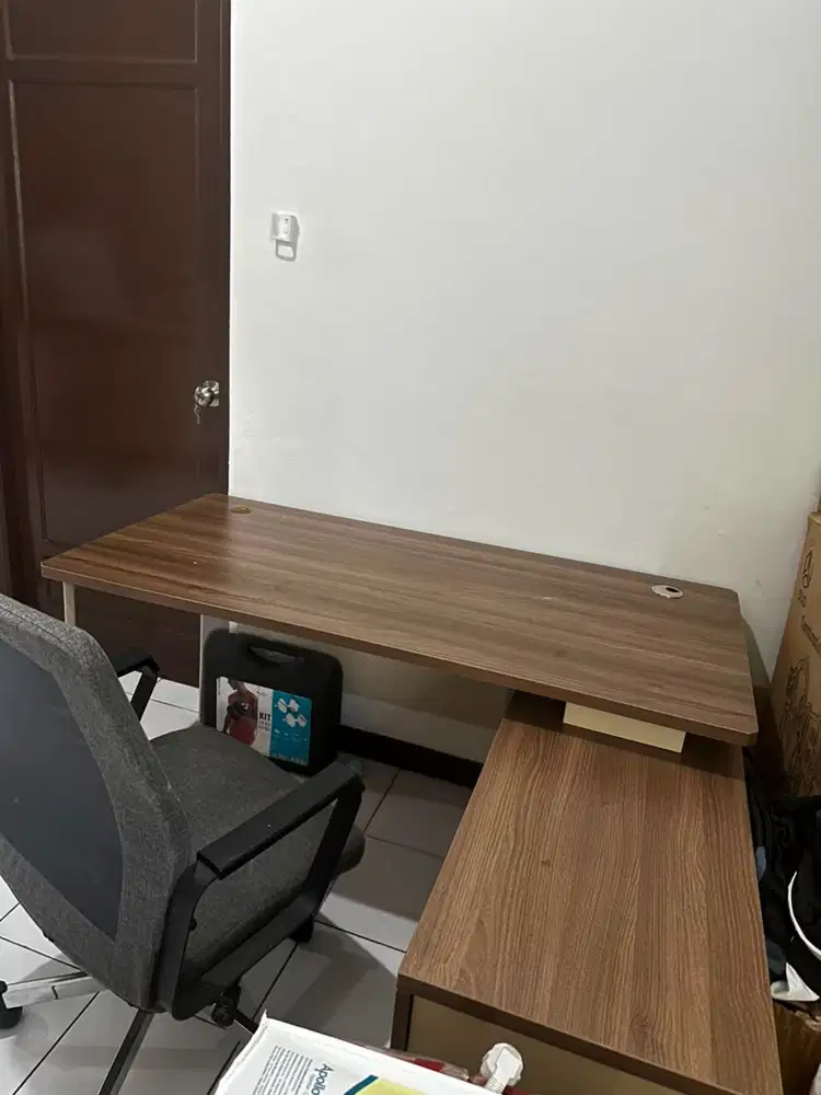Study table and chair