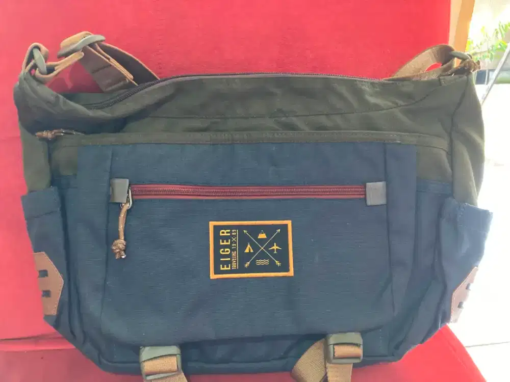 Eiger Travelling Tas Slempang Eiger Likenew