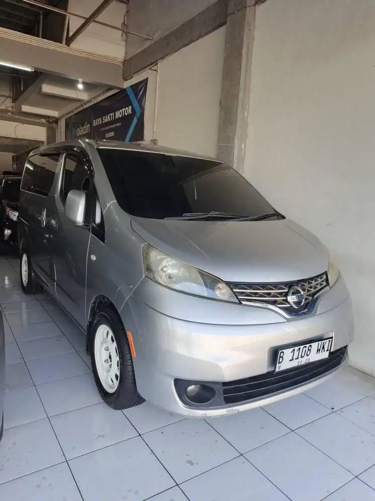 NISSAN EVALIA XV MATIC 2013