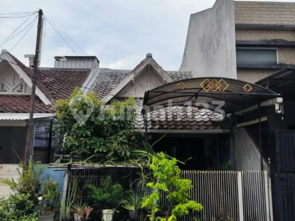 Rumah Asri di Duta Garden