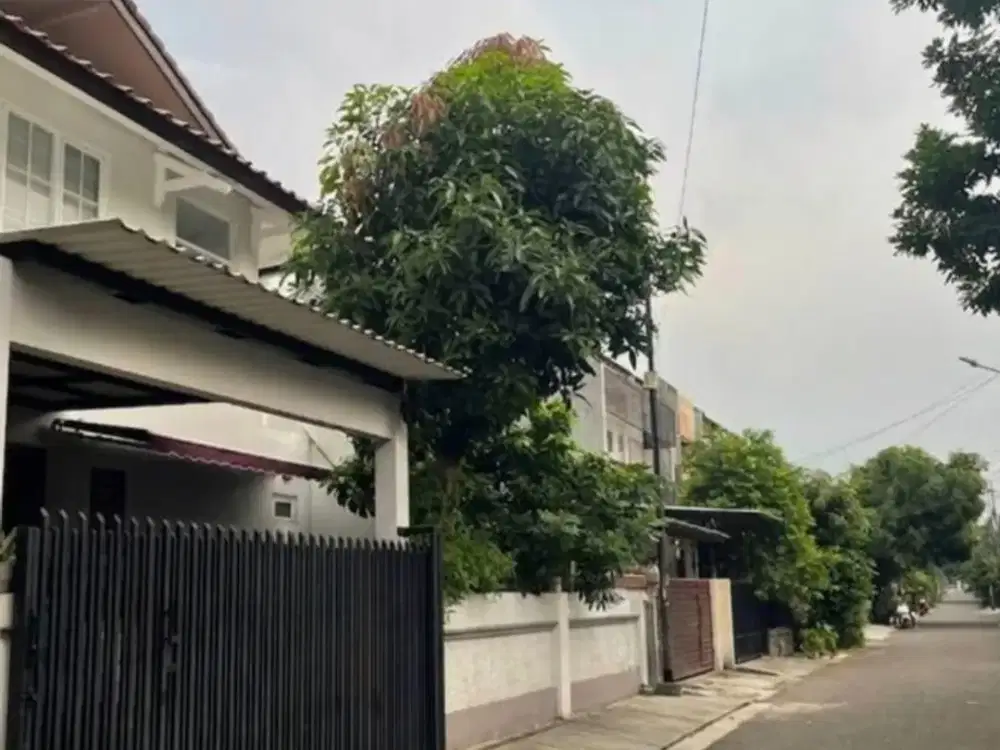 Rumah 2 Lantai Fasilitas Mushola Internal di Bintaro Sektor 1 AR-18597
