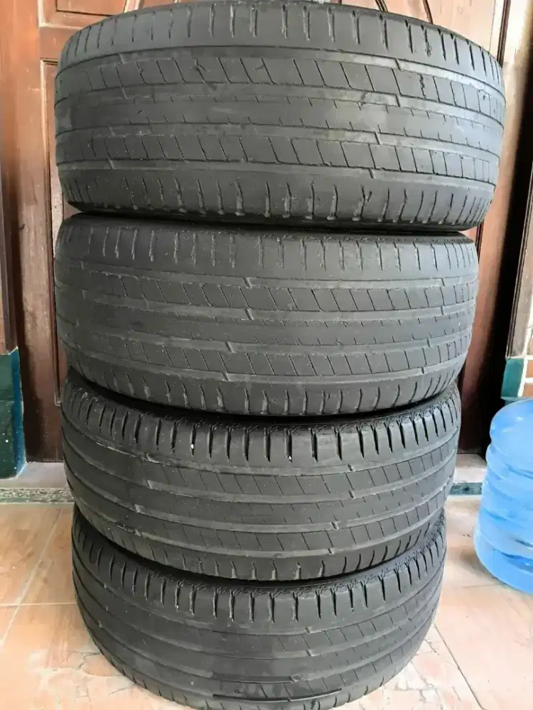 Ban Bekas Michelin R19