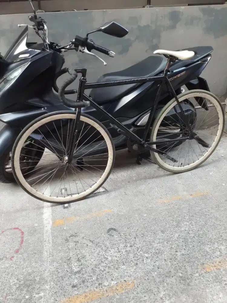 SEPEDA FIXIE BALAP