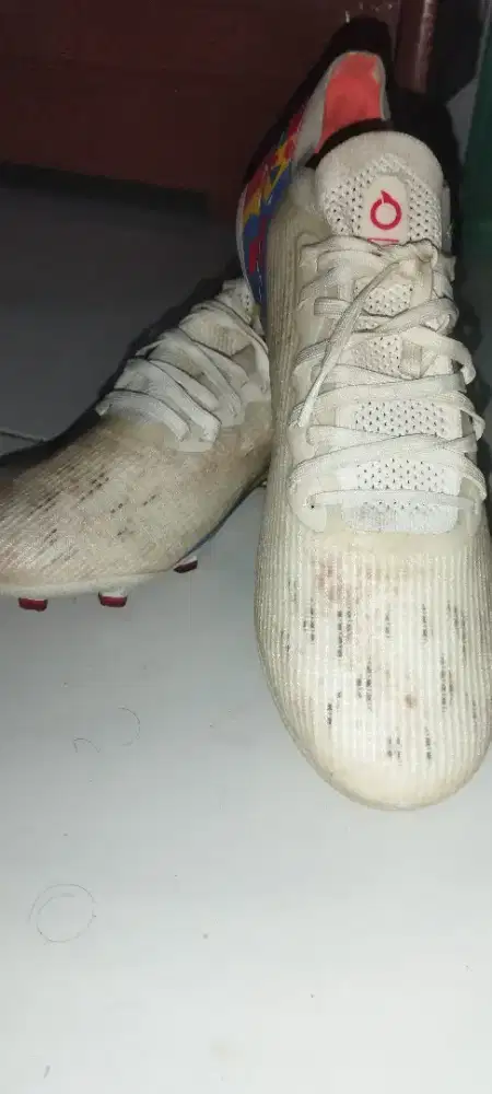 Sepatu Bola ukuran 45