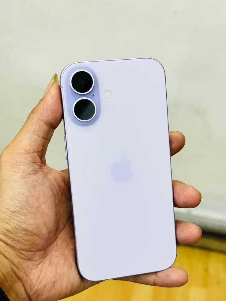 Iphone 17 256Gb lavender second resmi bh 100% garansi on panjang mulus