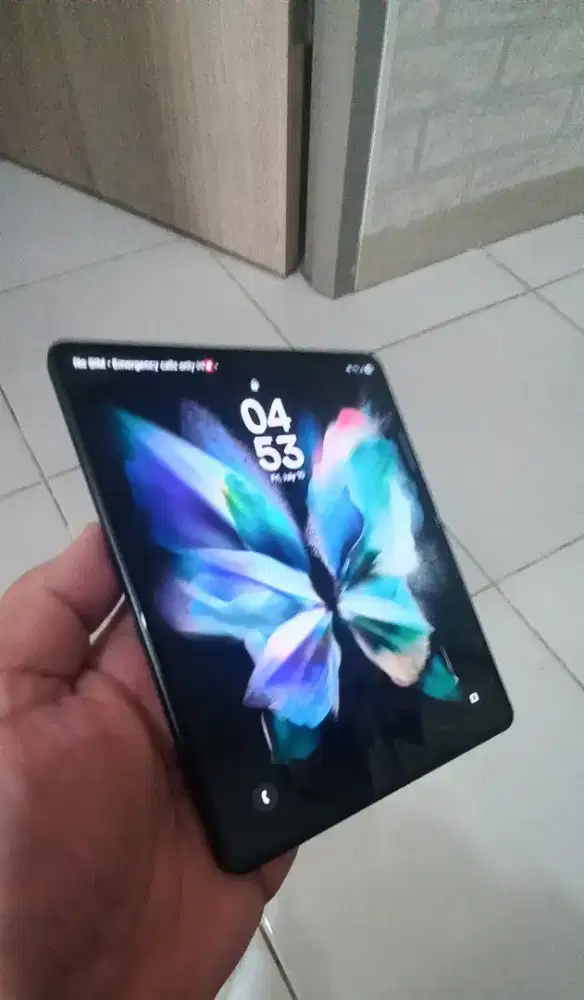 Dijual Samsung Galaxy Z Fold 3 (5G)