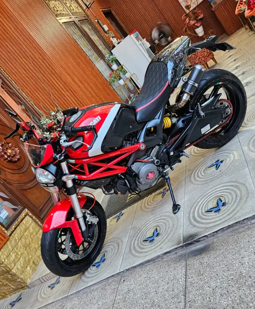 Ducati Monster 795 Corse Edition