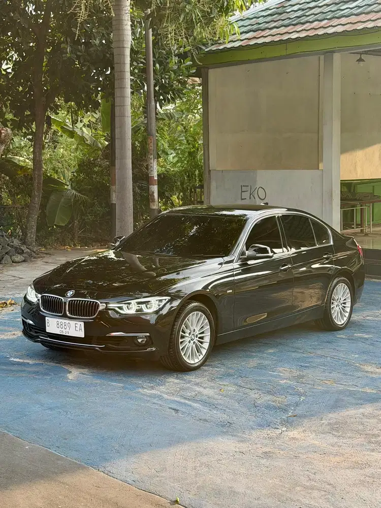 BMW 320i F30 Luxury 2018 Automatic KM 30rb OriginaL!