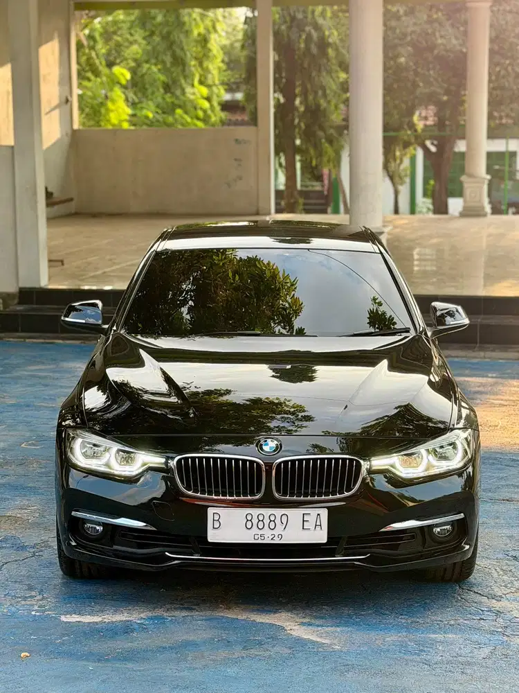 BMW 320i F30 Luxury 2018 Automatic KM 30rb OriginaL!