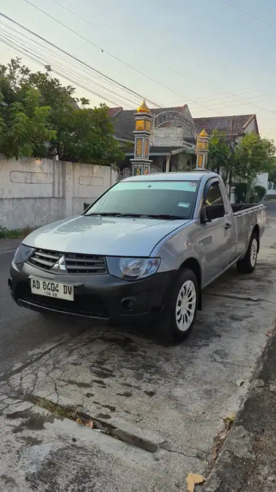 STRADA PICKUP 2013 manual