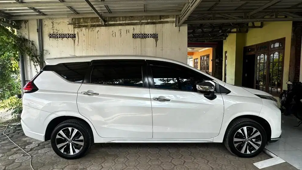 NISSAN LIVINA 1.5 VL AT 2019( type tertinggi )