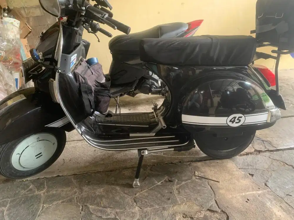 Vespa PX 150 tahun 80an
