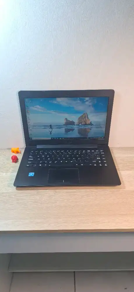 LAPTOP ASUS X453M RAM 8 HDD 500 GN INTEL CELERON