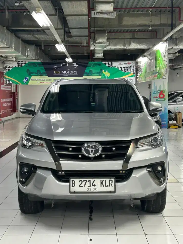 Toyota Fortuner VRZ 2.4 Silver 2016 Matic / AT ISTIMEWA BOSS !!