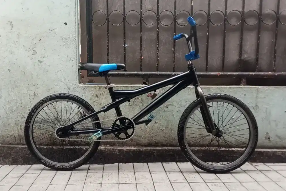 Sepeda BMX Element 20 inc rem terpedo, Harga Pas, Cipinang.. Aloy