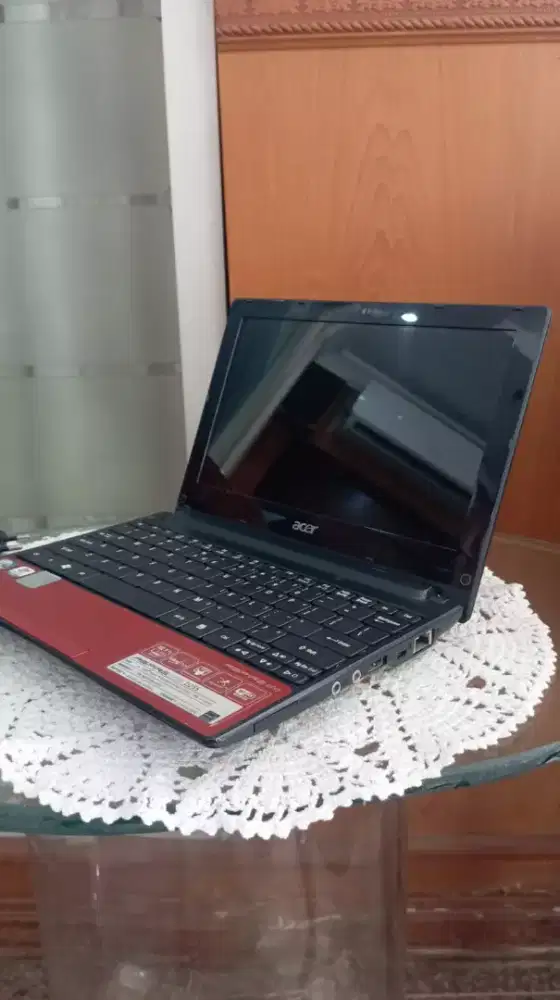 Nootbook Acer Aspire D255 layar 10,1inchi masih bagus
