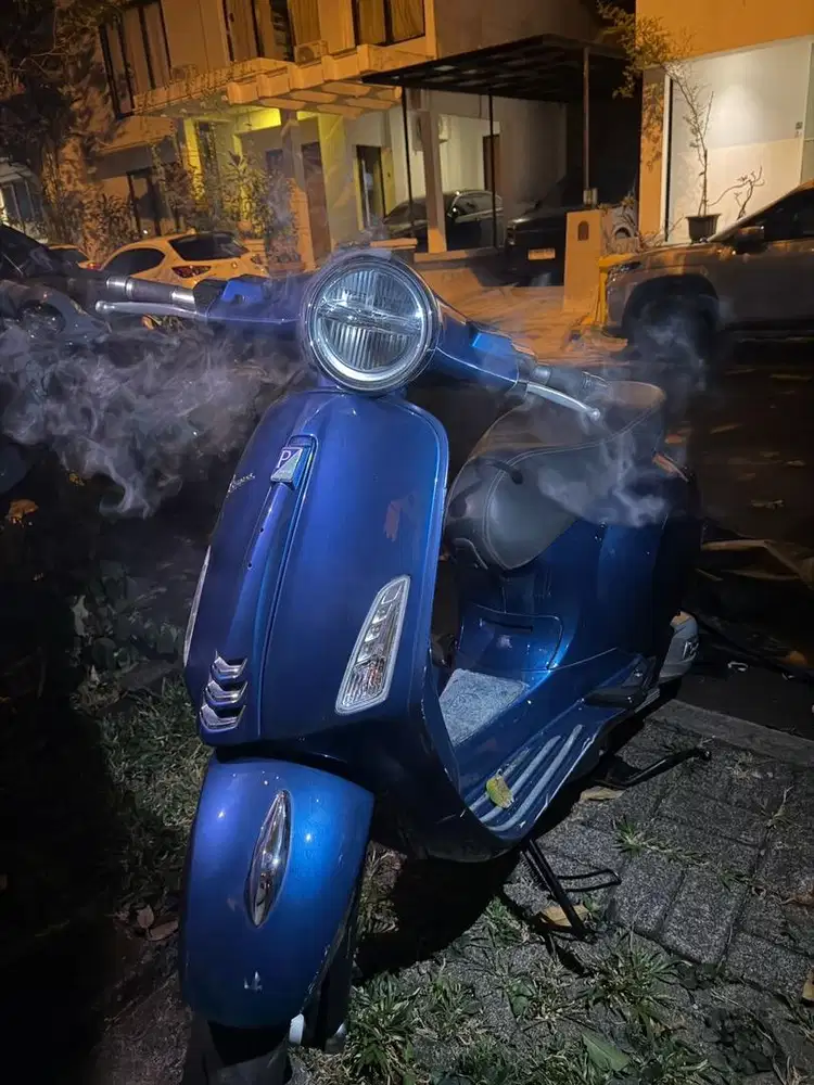 Vespa Primavera 2022 *Warna Langka* Pajak Hidup Surat lengkap