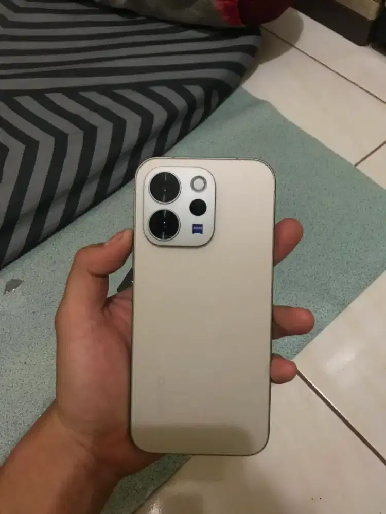 ViVO V70 5G 8/256