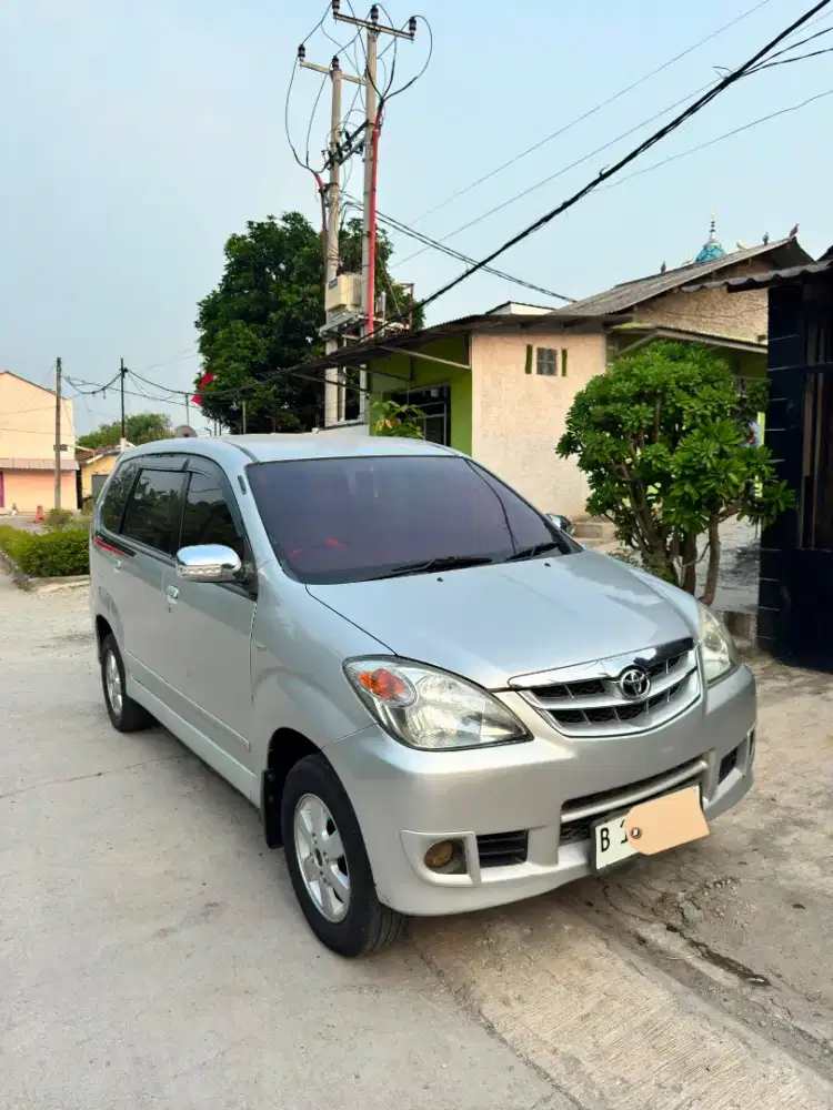 Toyota Avanza 2010 Bensin